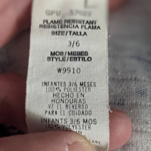 Sweet Treasures Vintage footed pajamas w/matching hat - Picture 3 of 5